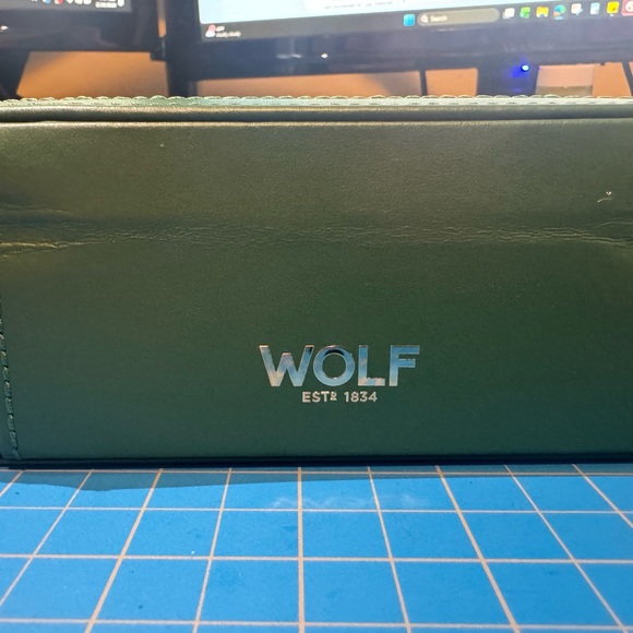 WOLF Sophia Travel Zip Case - Picture 5 of 6